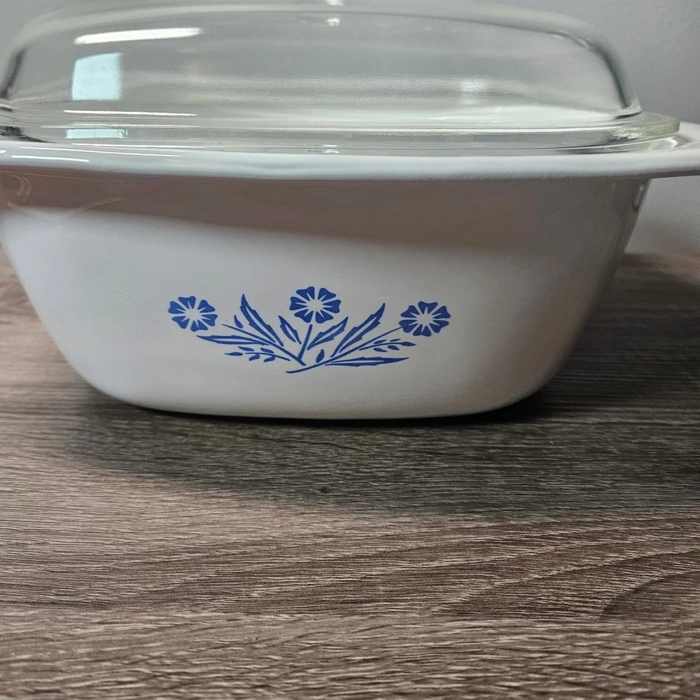 Vintage Corning Ware Blue Cornflower 4 Qt Dutch Oven P-34-B with Glass Lid USA